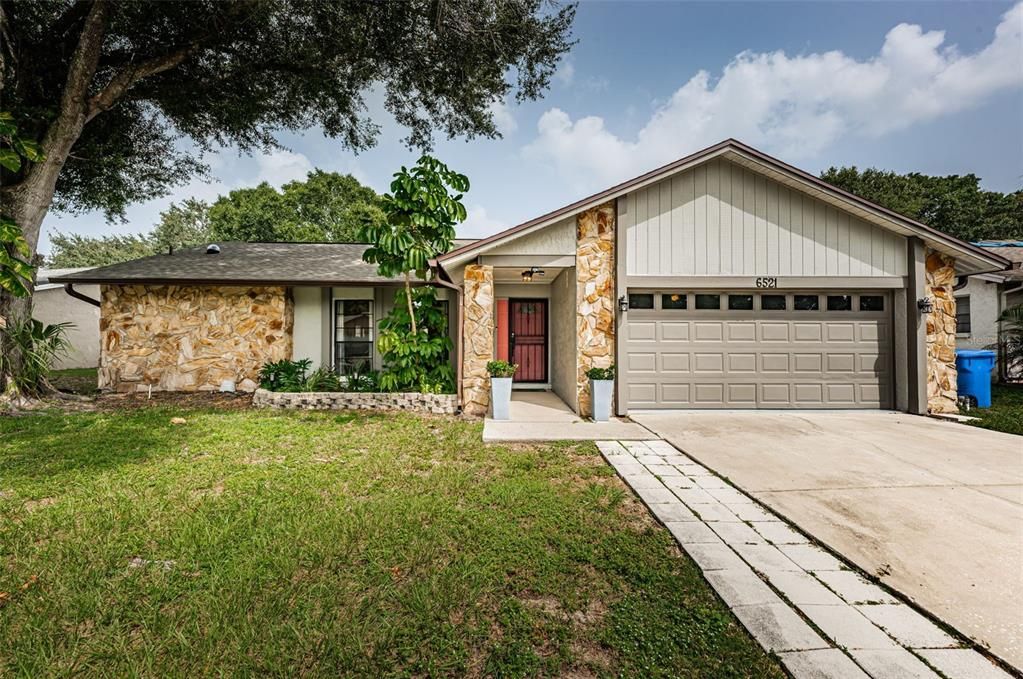 Recently Sold: $474,000 (3 beds, 2 baths, 1702 Square Feet)