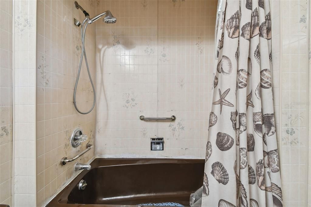 Недавно продано: $225,000 (3 спален, 2 ванн, 2182 Квадратных фут)