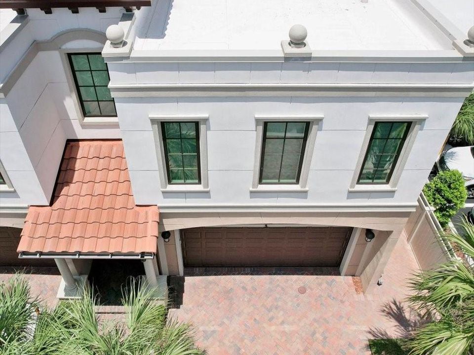 Recently Sold: $1,250,000 (3 beds, 4 baths, 2343 Square Feet)