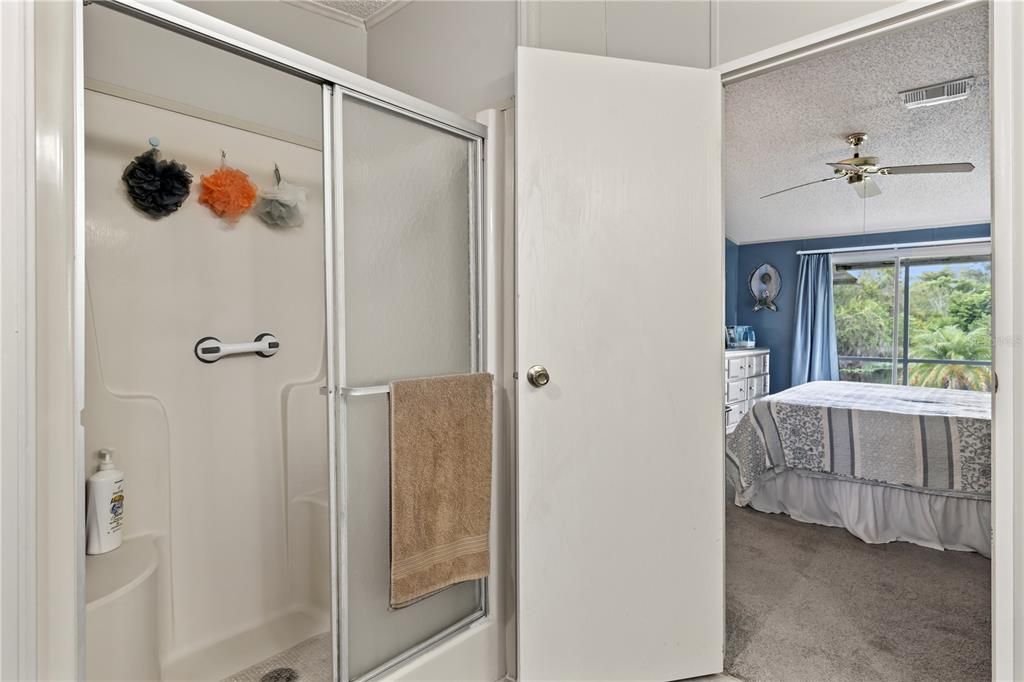 Recently Sold: $299,000 (2 beds, 2 baths, 1191 Square Feet)
