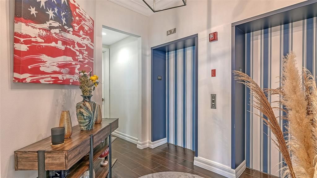 Active With Contract: $1,549,000 (3 beds, 3 baths, 2594 Square Feet)