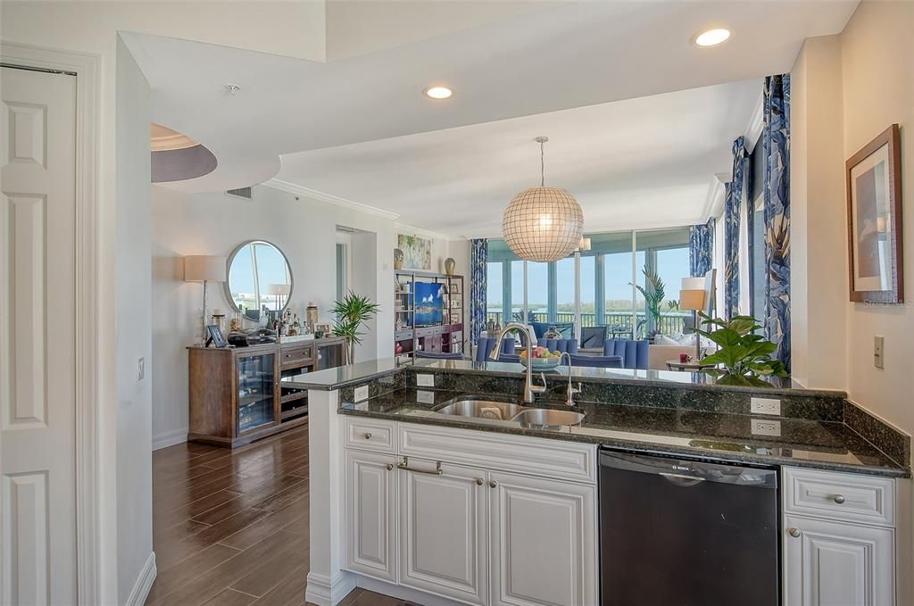 Active With Contract: $1,549,000 (3 beds, 3 baths, 2594 Square Feet)