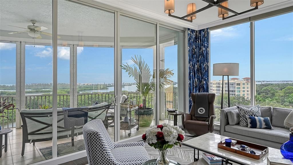 Active With Contract: $1,549,000 (3 beds, 3 baths, 2594 Square Feet)