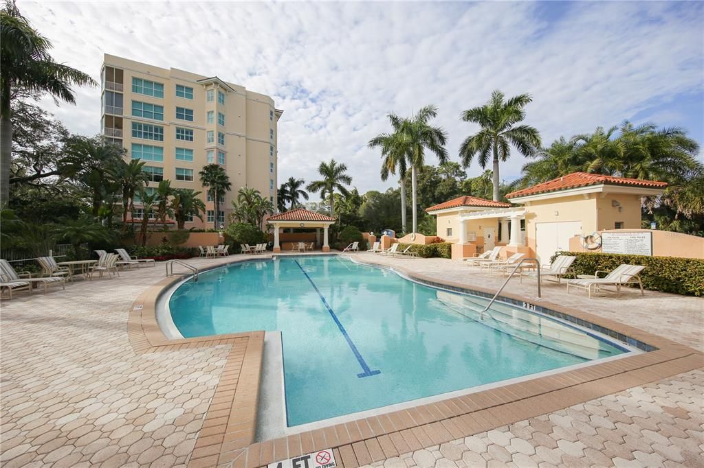 Active With Contract: $1,549,000 (3 beds, 3 baths, 2594 Square Feet)