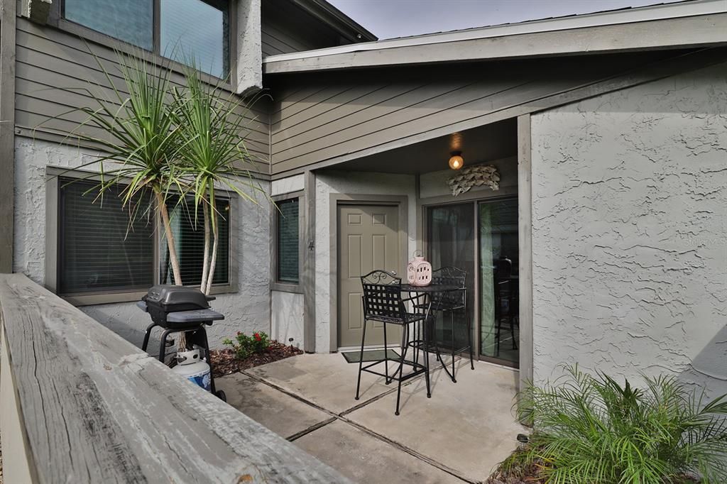 Недавно продано: $229,900 (2 спален, 2 ванн, 1140 Квадратных фут)