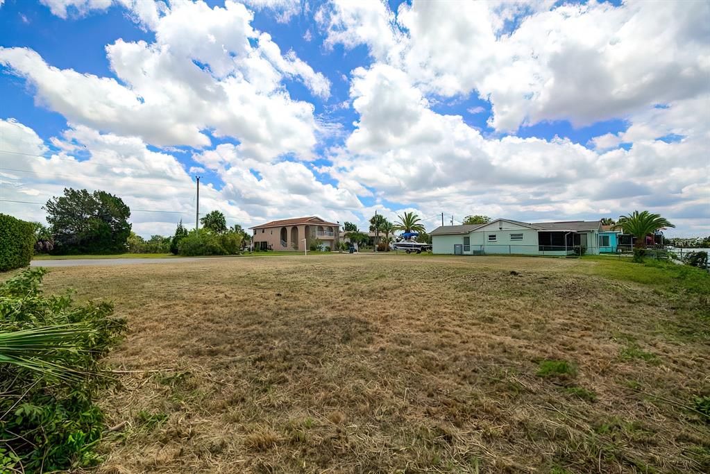 For Sale: $119,988 (0.13 acres)