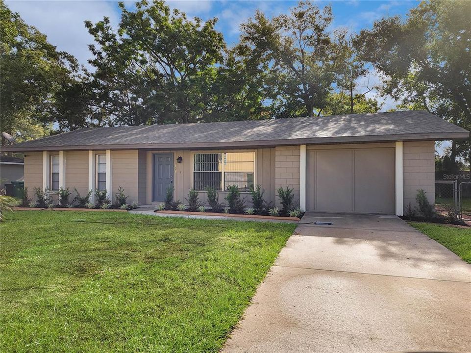 Recently Rented: $1,845 (3 beds, 2 baths, 1474 Square Feet)