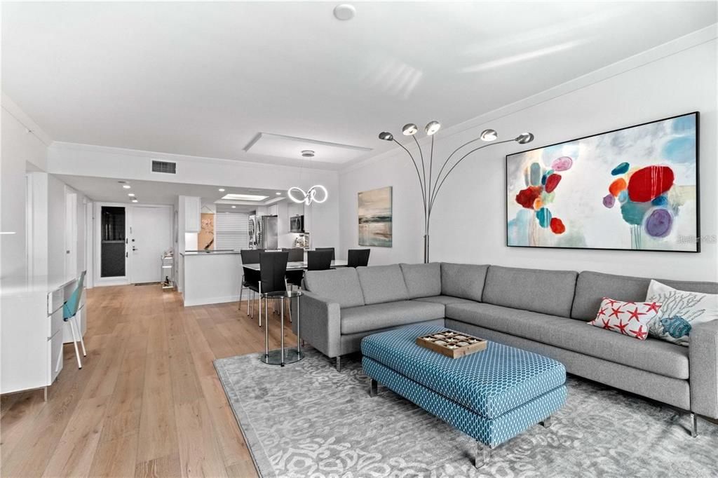 Active With Contract: $1,298,000 (2 beds, 2 baths, 1358 Square Feet)
