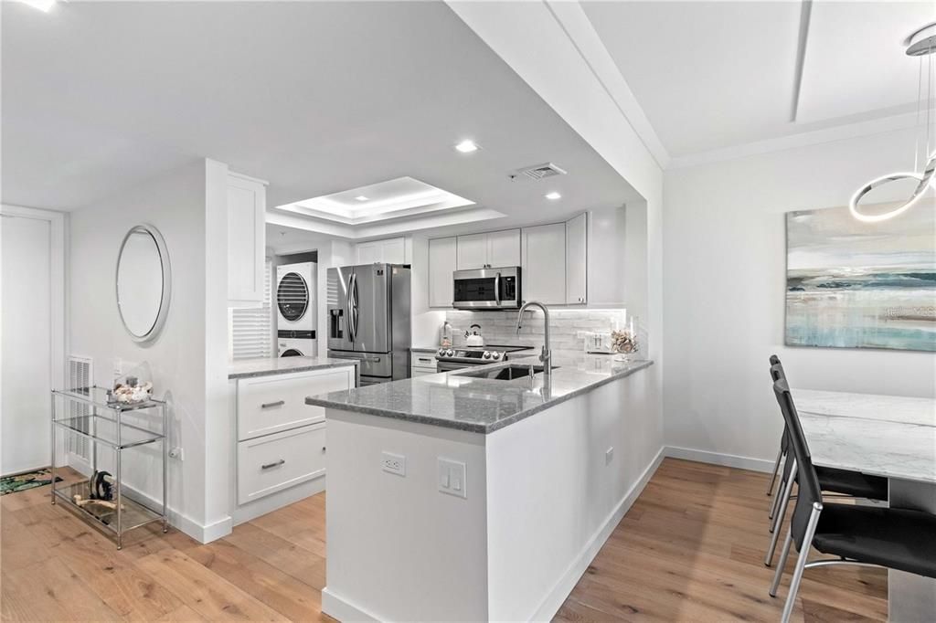 Active With Contract: $1,298,000 (2 beds, 2 baths, 1358 Square Feet)