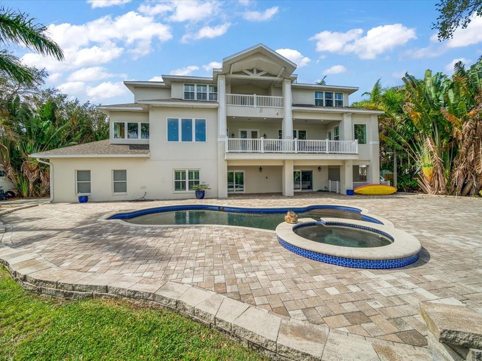 Recently Sold: $1,699,000 (4 beds, 3 baths, 3541 Square Feet)