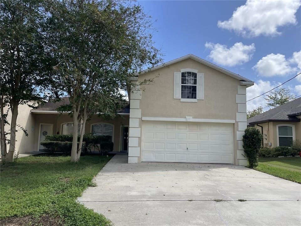 Recently Rented: $1,850 (3 beds, 2 baths, 1296 Square Feet)