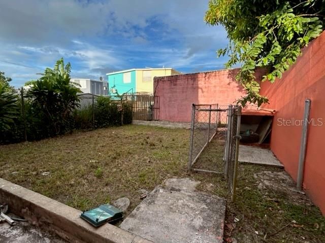 Vendido Recientemente: $122,500 (3 camas, 2 baños, 954 Pies cuadrados)