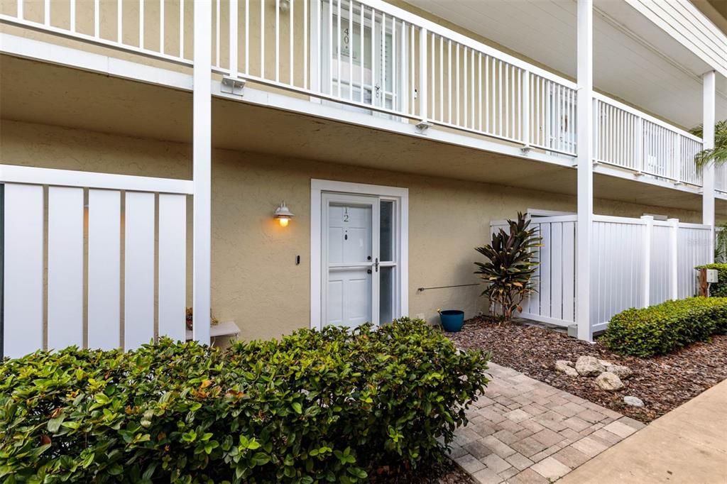 Recently Sold: $415,000 (2 beds, 2 baths, 1225 Square Feet)