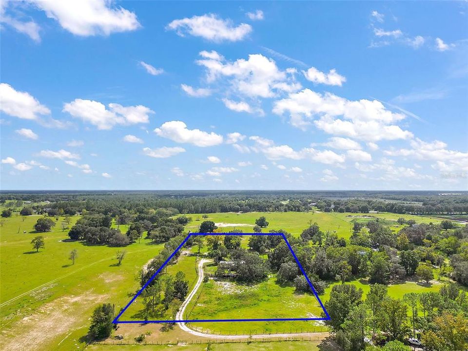 Aerial view with probable Property Boundary.