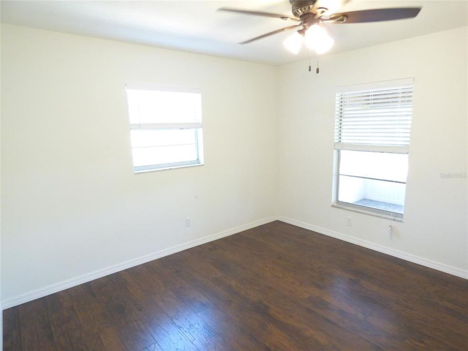 Recently Rented: $1,500 (2 beds, 1 baths, 742 Square Feet)