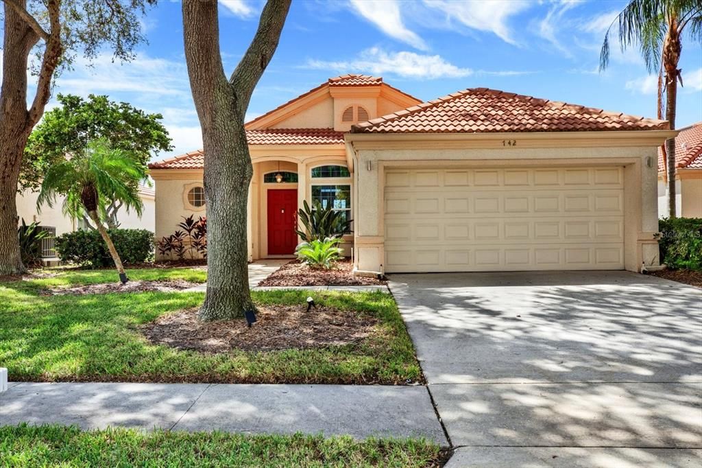 Recently Sold: $469,000 (3 beds, 2 baths, 1421 Square Feet)