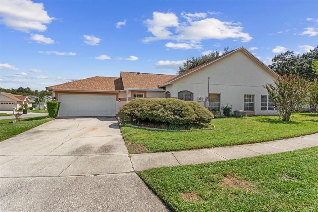 Recently Sold: $340,000 (3 beds, 2 baths, 1726 Square Feet)