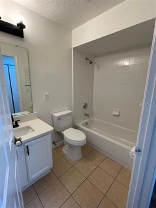 Recently Rented: $1,700 (2 beds, 2 baths, 1175 Square Feet)