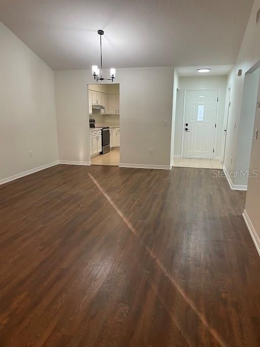 Recently Rented: $1,700 (2 beds, 2 baths, 1175 Square Feet)