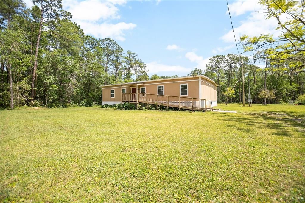 Recently Sold: $350,000 (3 beds, 2 baths, 2460 Square Feet)
