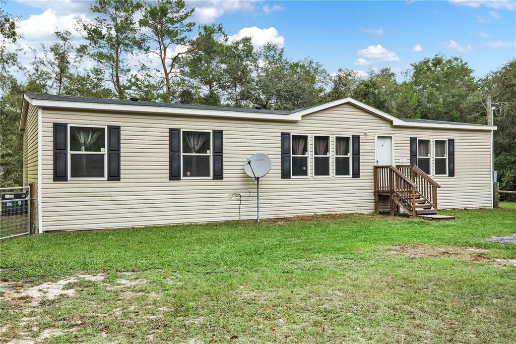 Recently Sold: $268,000 (3 beds, 2 baths, 1800 Square Feet)