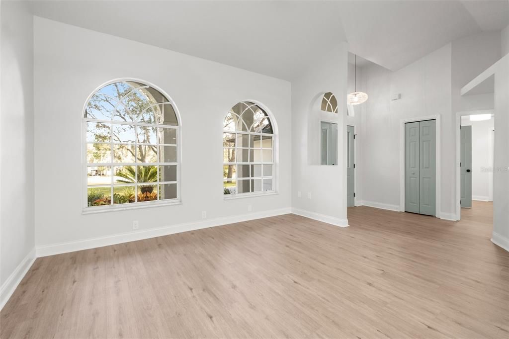 Active With Contract: $430,000 (3 beds, 2 baths, 2125 Square Feet)