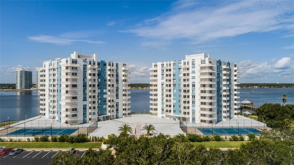 Недавно продано: $222,000 (1 спален, 1 ванн, 822 Квадратных фут)