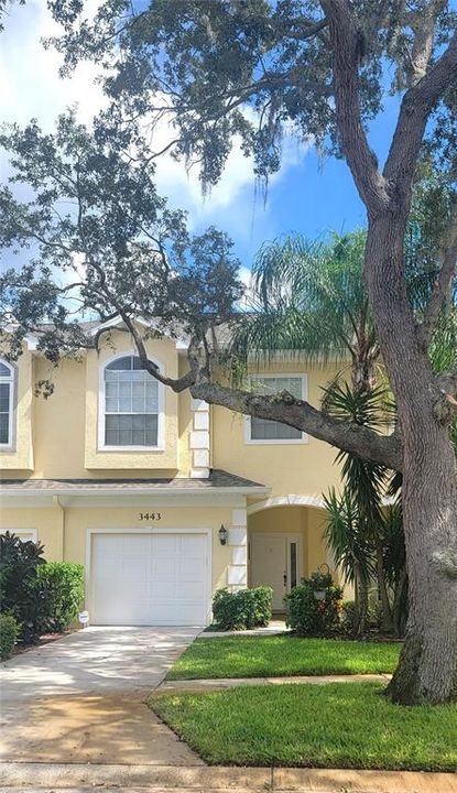 Recently Rented: $2,375 (3 beds, 2 baths, 1741 Square Feet)