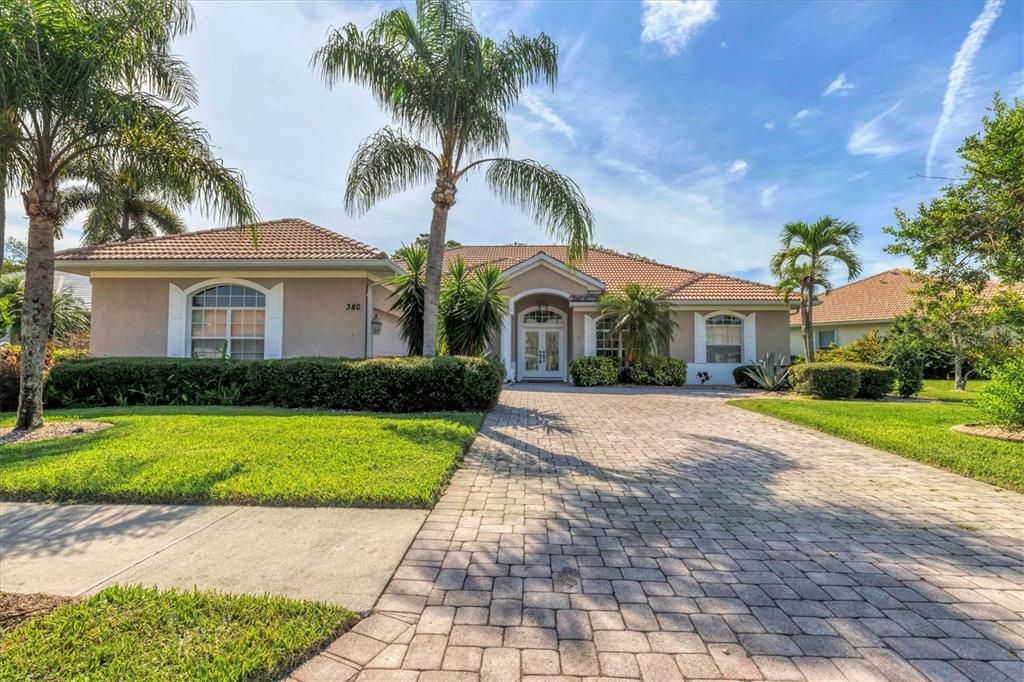 Recently Sold: $715,000 (3 beds, 3 baths, 2691 Square Feet)