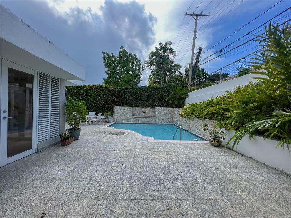 Recently Sold: $1,649,000 (3 beds, 5 baths, 3500 Square Feet)