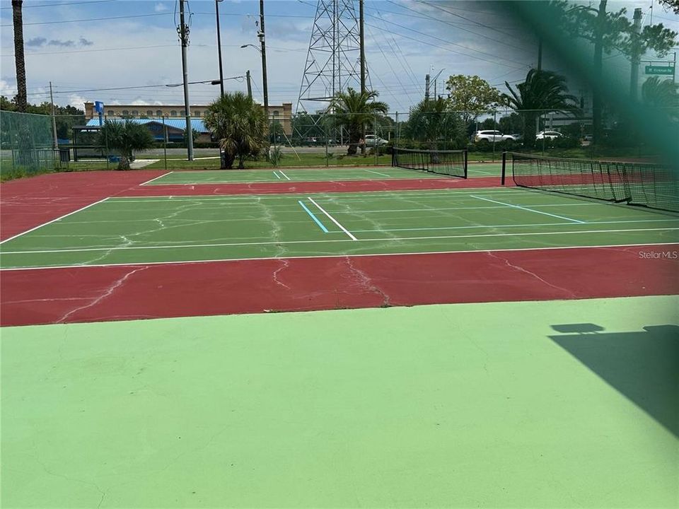 Tennis & Pickleball