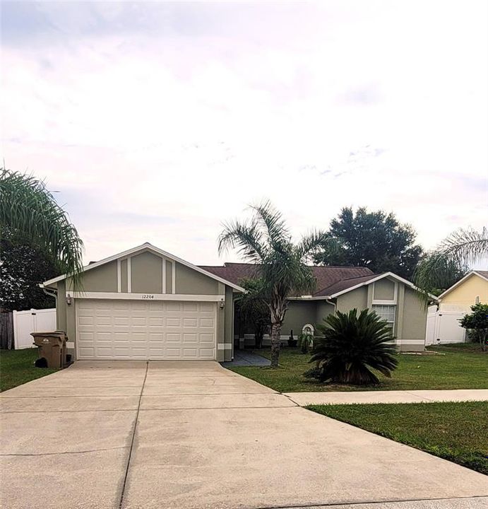 Recently Sold: $400,000 (3 beds, 2 baths, 1585 Square Feet)