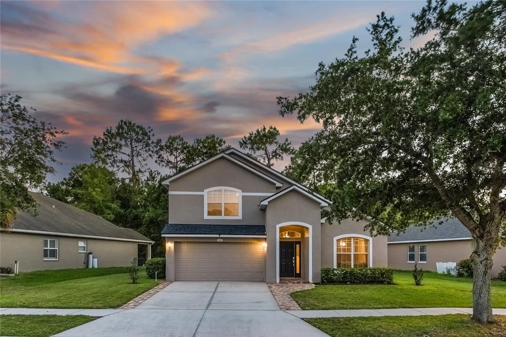 Active With Contract: $359,900 (4 beds, 2 baths, 2283 Square Feet)