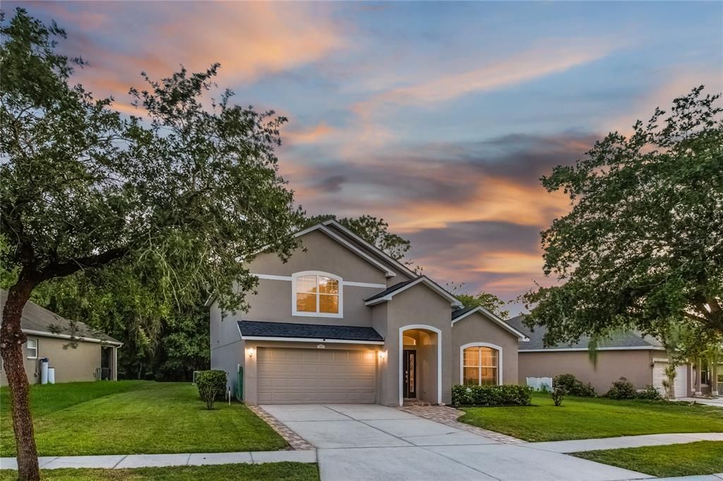 Active With Contract: $359,900 (4 beds, 2 baths, 2283 Square Feet)