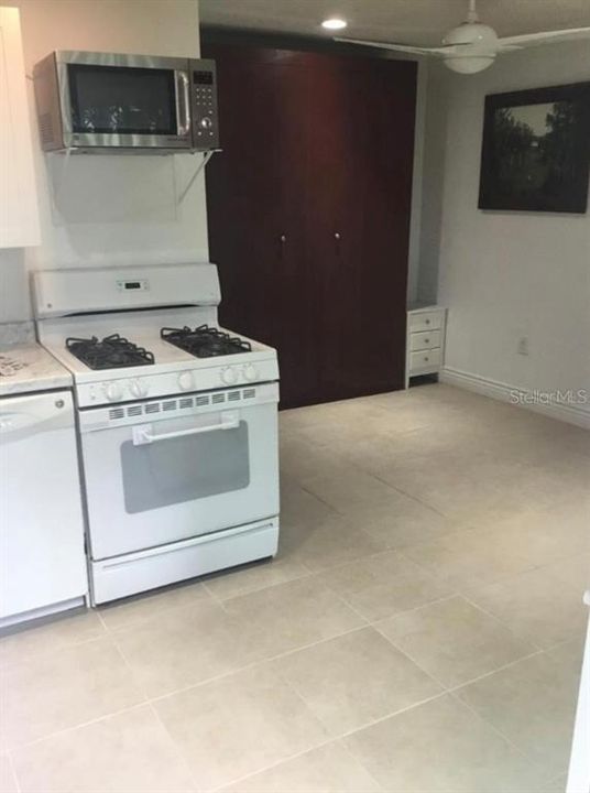 Recently Rented: $1,150 (1 beds, 1 baths, 280 Square Feet)