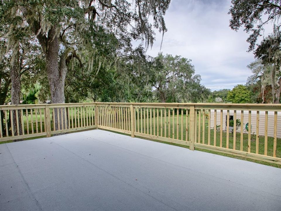 BALCONY OFF LOFT, OVERLOOKS BACK YARD