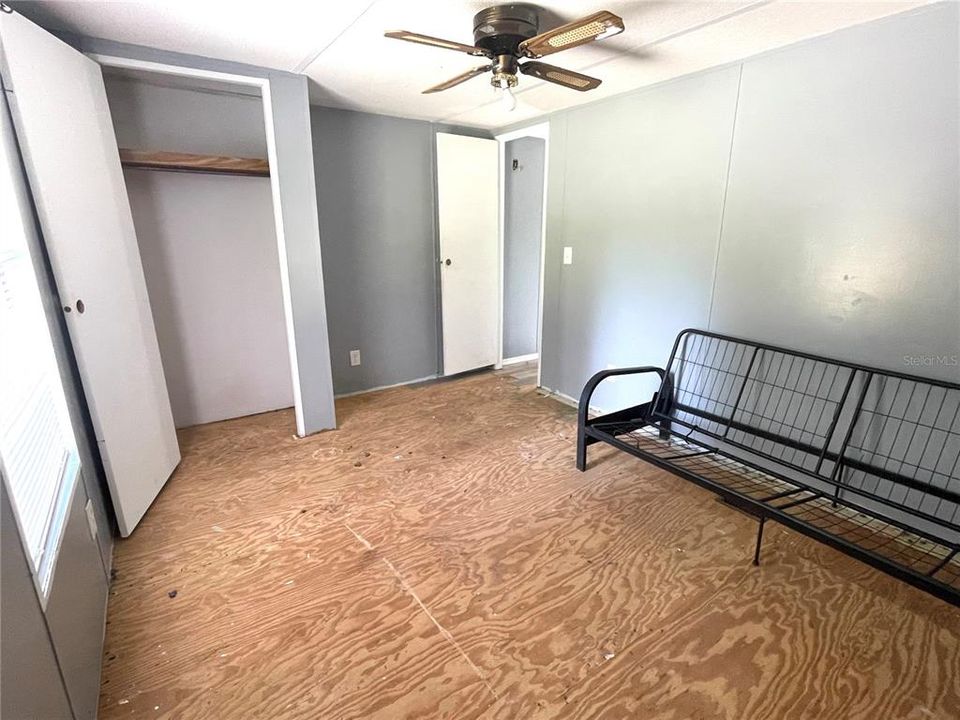 Recently Sold: $150,000 (2 beds, 2 baths, 924 Square Feet)