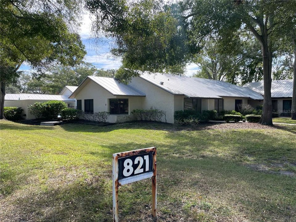 Recently Sold: $239,000 (2 beds, 2 baths, 1210 Square Feet)