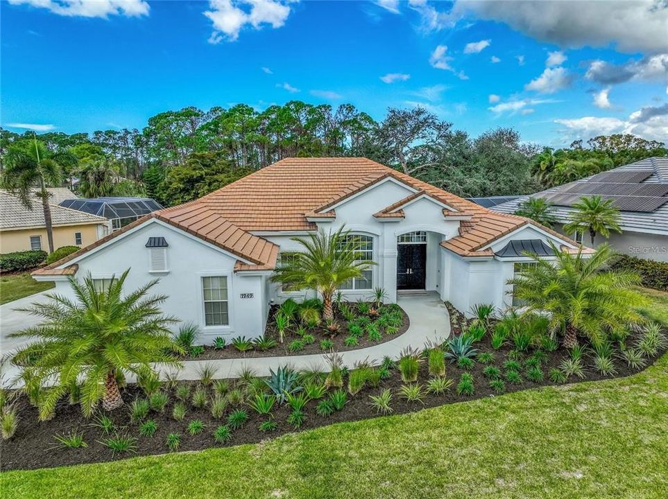 Recently Sold: $1,295,000 (3 beds, 3 baths, 2827 Square Feet)