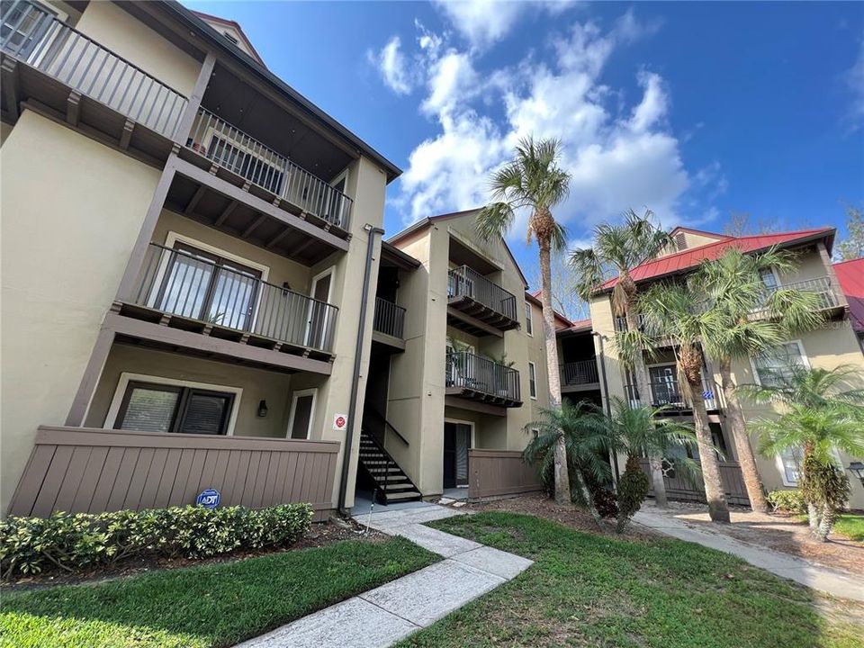 Recently Sold: $150,000 (1 beds, 1 baths, 674 Square Feet)