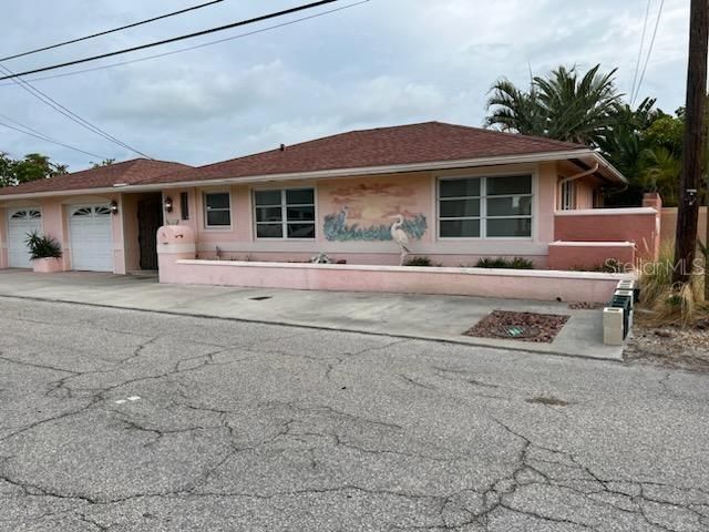 Recently Sold: $1,650,000 (4 beds, 3 baths, 3304 Square Feet)