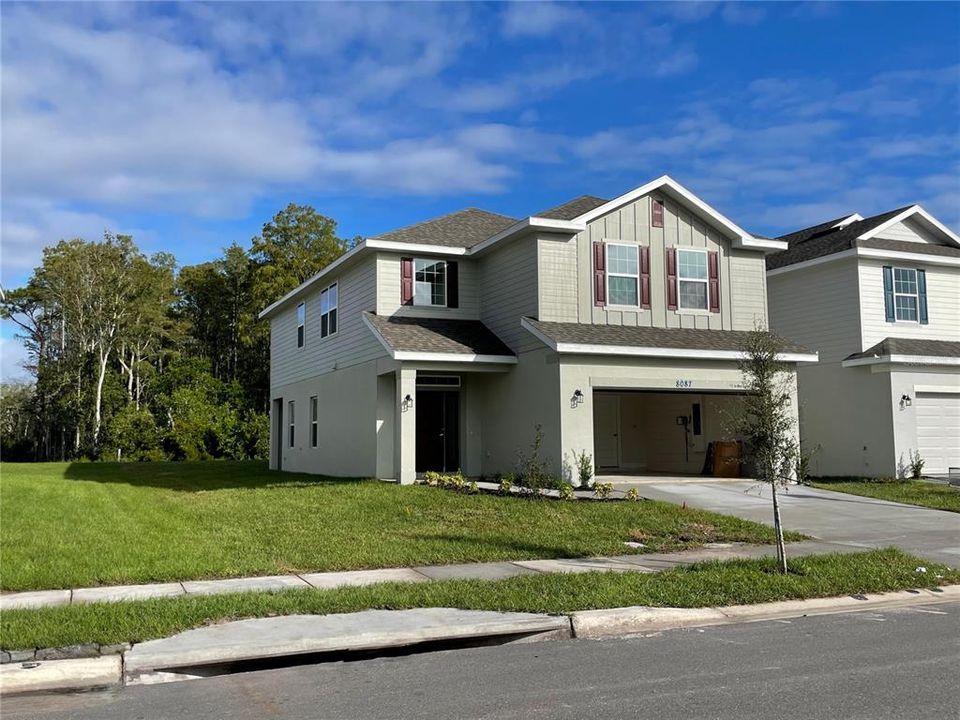 Recently Sold: $396,900 (4 beds, 2 baths, 2405 Square Feet)