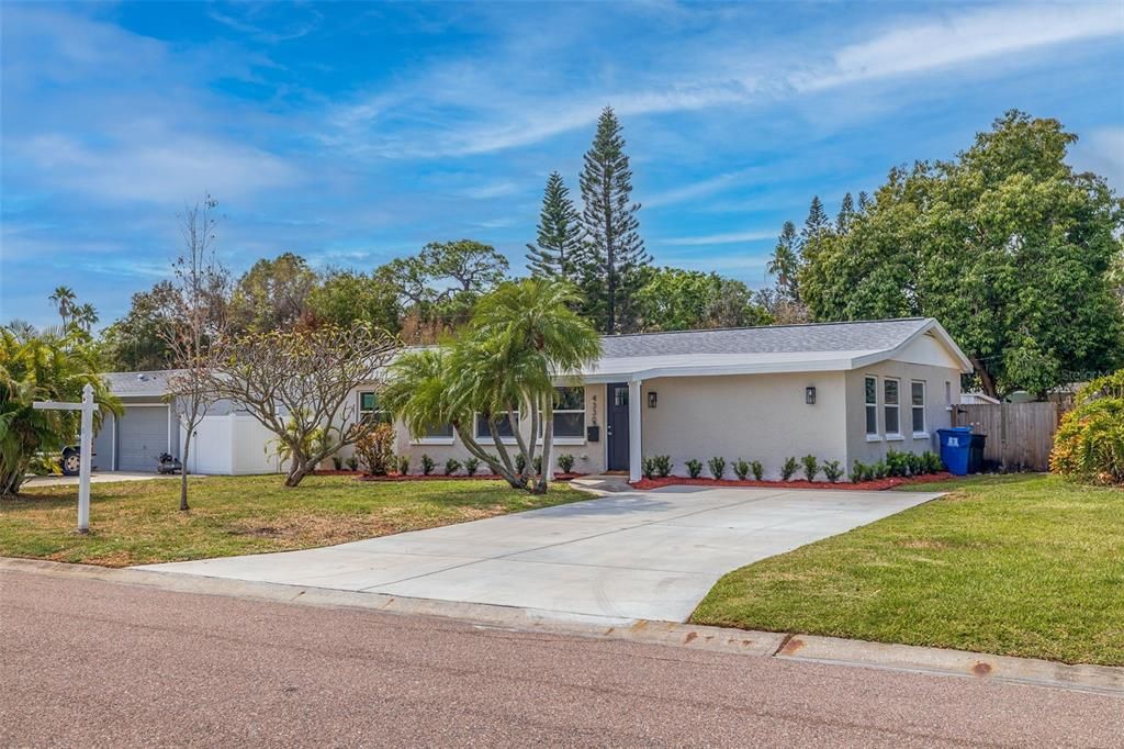 Recently Sold: $499,999 (4 beds, 2 baths, 1646 Square Feet)