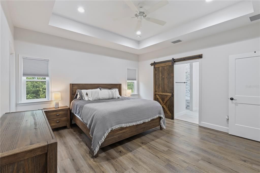 Recently Sold: $850,000 (3 beds, 2 baths, 1823 Square Feet)