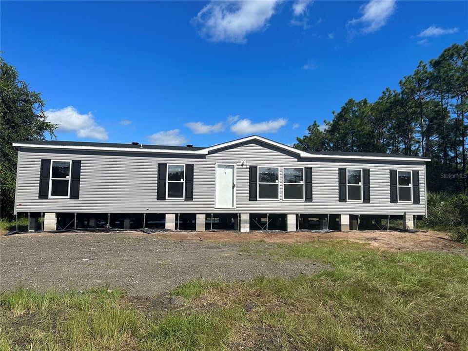 Recently Sold: $324,000 (3 beds, 2 baths, 1560 Square Feet)