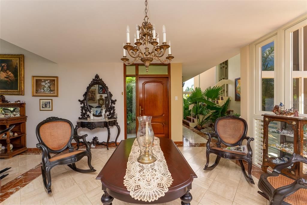 Recently Sold: $1,325,000 (5 beds, 4 baths, 3952 Square Feet)