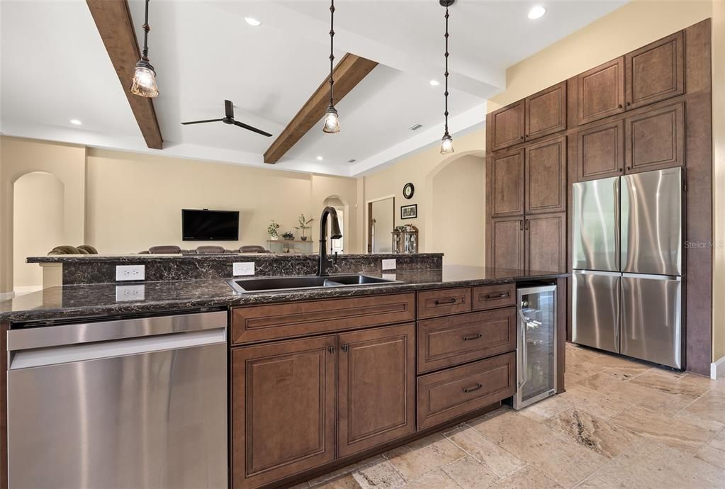 Active With Contract: $1,400,000 (3 beds, 2 baths, 3322 Square Feet)
