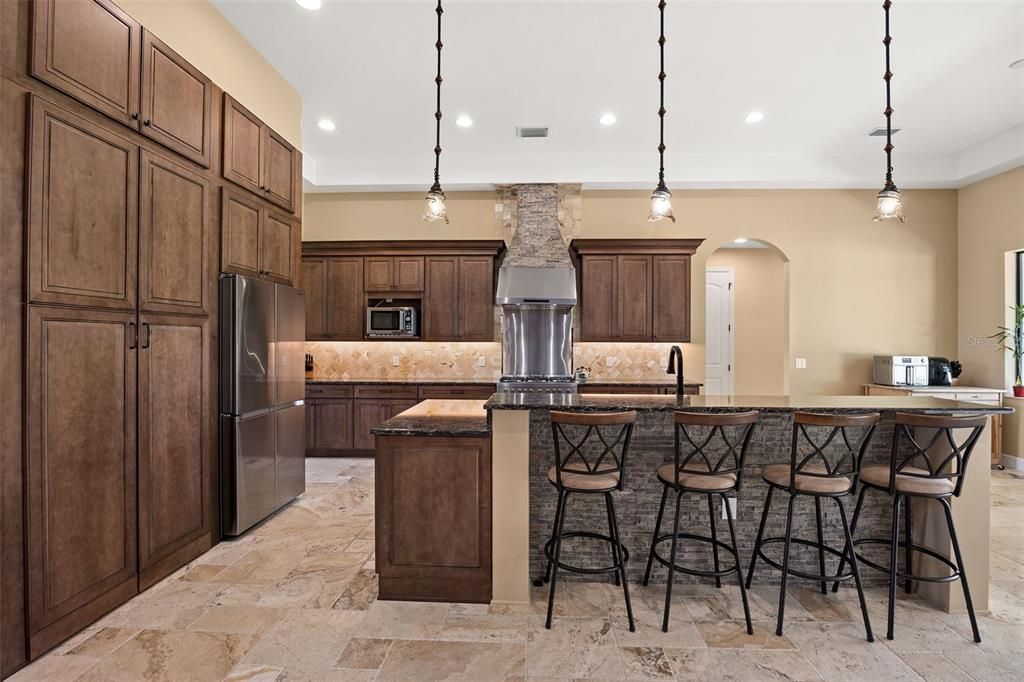 Active With Contract: $1,400,000 (3 beds, 2 baths, 3322 Square Feet)