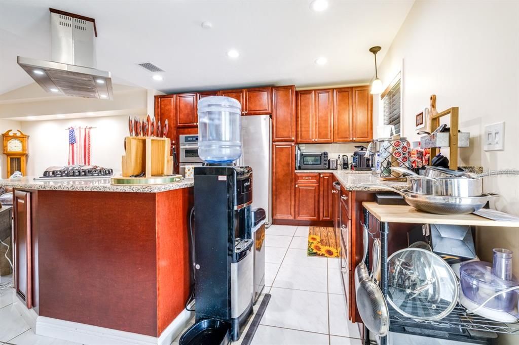 Recently Sold: $295,000 (3 beds, 2 baths, 1400 Square Feet)