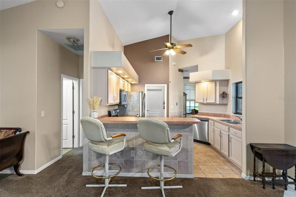 Recently Sold: $675,000 (3 beds, 3 baths, 1811 Square Feet)